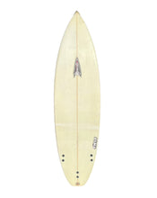 Load image into Gallery viewer, Roberts 5&#39;10&quot; surfboard